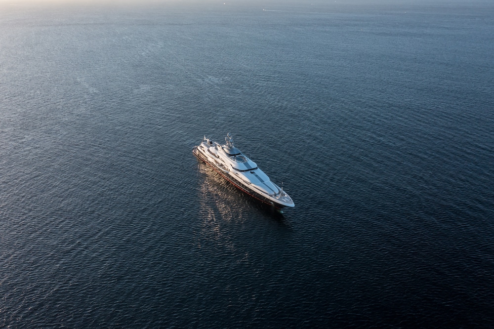 An overtop view of a yacht inside the sea